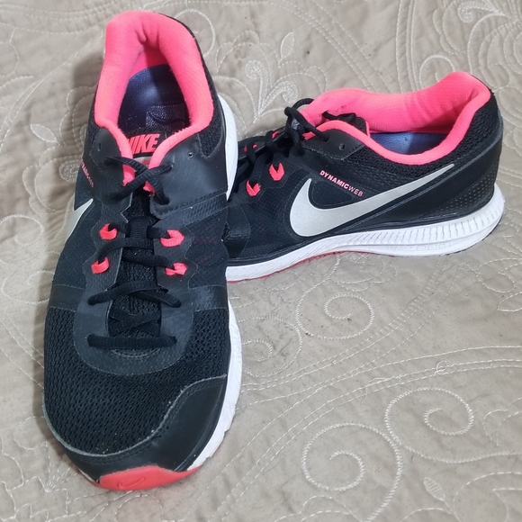 Nike Zoom Winflow Running Shoes/Mens - Picture 3 of 7